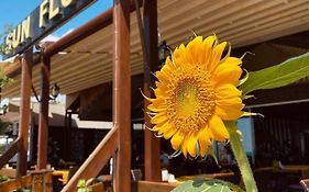 Sun Flower Apart Hotel